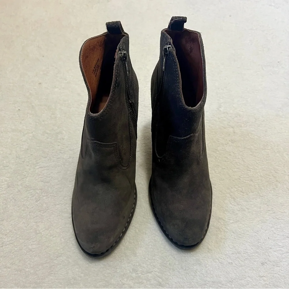 Frye Madeline Short Grey Suede Ankle Booties - Size 9.5